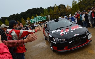 全日本ラリー新城デイ2：奴田原が総合優勝、今季4勝目