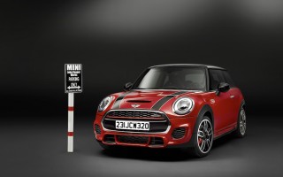 BMW、全日本ラリーに参戦するMINI Crossover Rally Teamを協賛