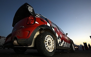 RACラリーゆかりの地にMINI JCW WRCが登場