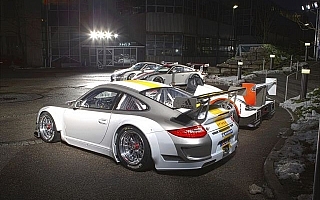 【ポルシェジャパン】世界で最も成功を収めているGTレーシングカー、911 GT3 RSRの2011年モデルがデビュー