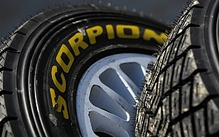 ピレリ、2011年までWRCコントロールタイヤ契約を延長！
