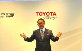 【動画】豊田章男社長、ヤリスWRCをドライブ