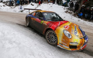 デルクール、ポルシェ911でクラス優勝達成