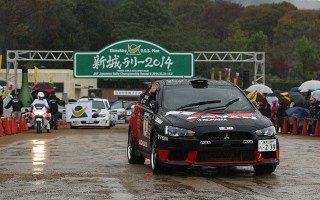 全日本ラリー新城：雨がもたらした大荒れのデイ1