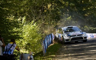 WRCフランス：オジエが脱落する波乱の初日