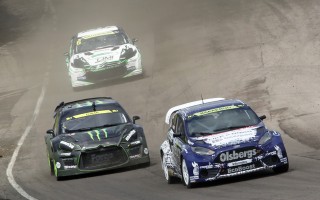 WorldRX英国戦、ペター痛恨のコースアウト