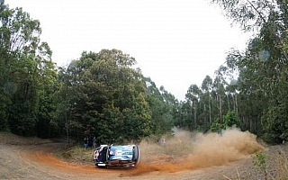 WRCオーストラリア：オジエ、シェイクダウンであわや転倒もトップタイム