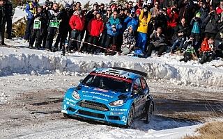 WRC2はエバンスが改良型フィエスタR5で初勝利