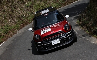 MINI CROSSOVER RALLY TEAMがコ・ドライバーを募集中