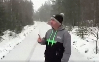 【動画】WRCレポーターがステージの現状を報告「かかってこいや！」