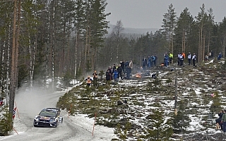 WRCスウェーデン：パッドンの追撃を抑えオジエが首位堅持