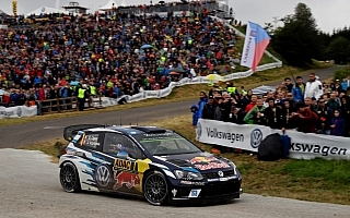 WRC第9戦ドイツ：デイ2でオジエが首位浮上。2番手争いは激化