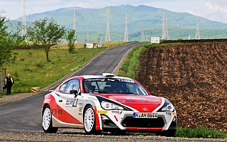 GT86 CS-R3