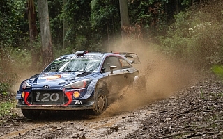 WRCオーストラリア：ヌービルが逃げ切り4勝目、ラトバラはまさかのリタイア