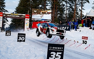 WRCスウェーデン：勝田貴元がWRC2初優勝。新井大輝、足立さやかも完走果たす