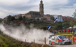 WRCスペイン：デイ2を終えてタナックが総合首位に浮上、ラトバラも3本のSSベストタイムで5位