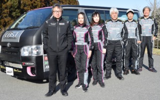 CAST RACING、ハイエース2台で前代未聞の全日本ラリー挑戦へ