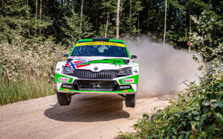 WRCエストニア：WRC2はアンドレアス・ミケルセンが優勝し選手権首位に浮上