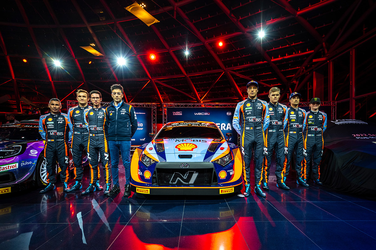WRCが新時代の開幕に向けてローンチ開催、3ワークスのラリー1マシンが