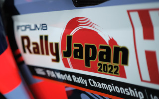 WRCジャパン：SS4で競技中に一般車進入の重大インシデント