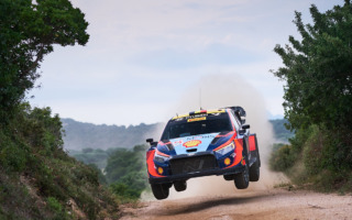 【速報】WRCサルディニア：ティエリー・ヌービルが今季初優勝、エサペッカ・ラッピとともにヒョンデが1‐2フィニッシュ