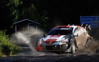 WRCフィンランド：トヨタのエバンスが7連続ベストで首位をキープ。勝田は僅差の3番手争い