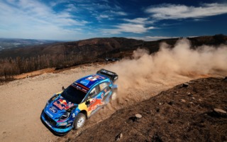 WRCチリ：荒れた路面でタイヤをコントロールしたオィット・タナックが競技2日目も首位堅持