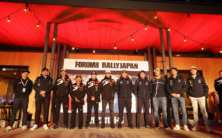 WRCジャパン：ワークスドライバーが全員揃って前日イベント