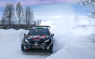 WRCスウェーデン：トヨタのエルフィン・エバンスが3番手に浮上、勝田貴元は痛恨のコースオフ
