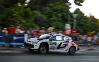 WRCアクロポリス：SS1を終えてセバスチャン・オジエとオィット・タナックが同タイム首位、勝田貴元は0.9秒差の3番手