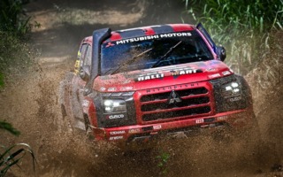 AXCR2025 Leg5：田口勝彦がトップタイムで総合6番手に浮上