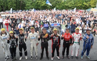 ファンと選手の距離が近い、体験型ファンミーティング開催
