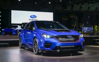 スバルがモビリティショーでスポーツコンセプト2モデルを世界初公開