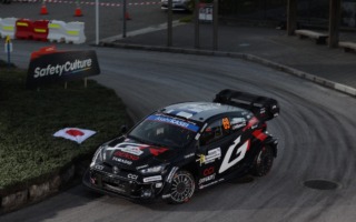 WRCジャパン:初日のスーパーSSを終えてトヨタのロバンペラがトップ、勝田は0.3秒差の3番手